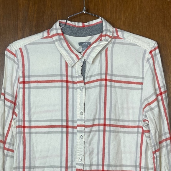 Aerie Woman’s Casual Button Down Plaid Shirt Size Small - Picture 2 of 7